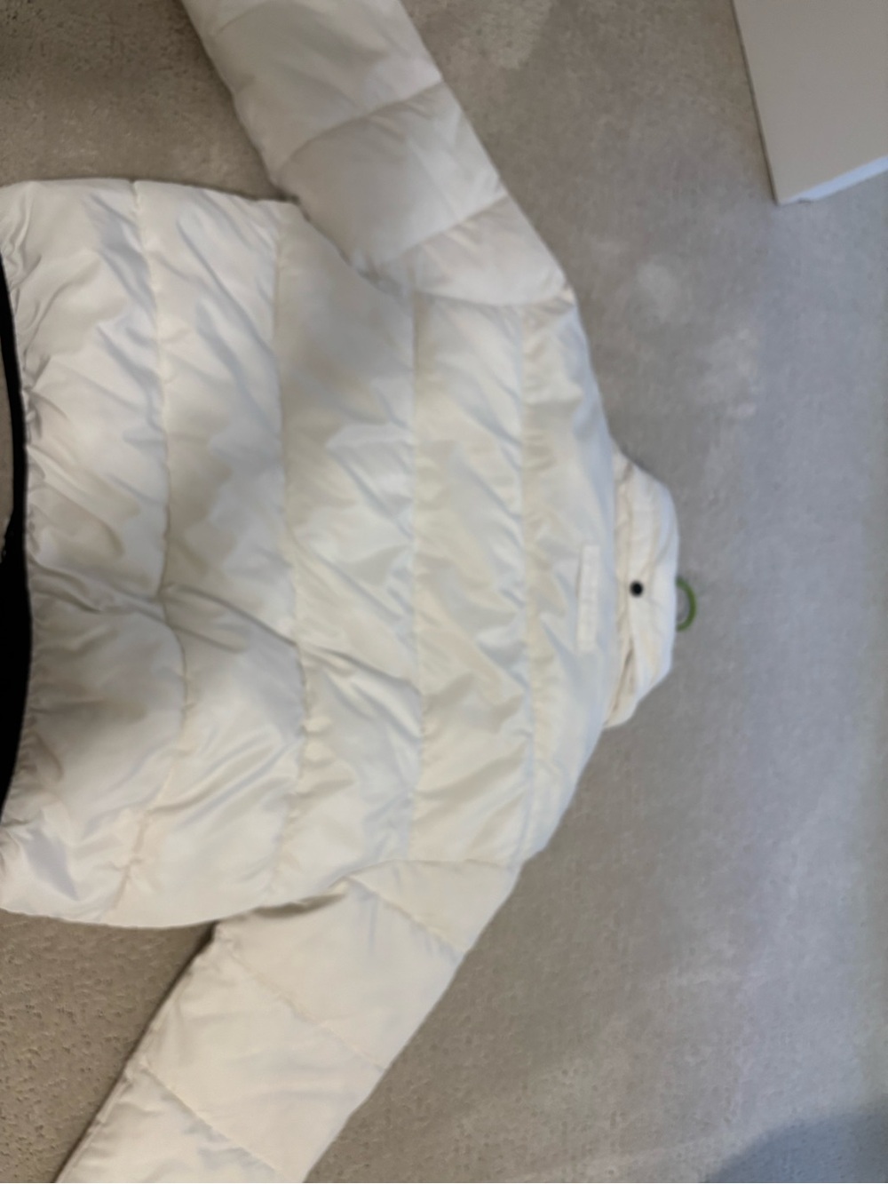 White puffer jacket - Picture 5 of 5